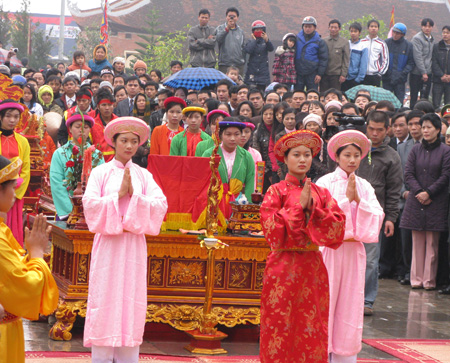 Đón Xuân nơi Tổ Mẫu Âu Cơ 2