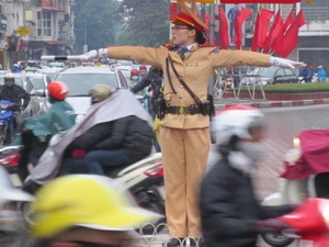 Hà Nội: Thêm 5 ngã tư có nữ Cảnh sát giao thông 1