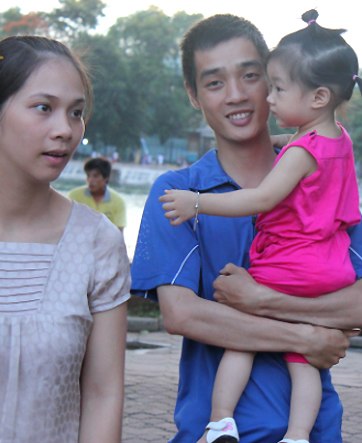 Sinh hai con gái có thể được hỗ trợ tiền 1