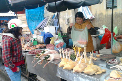“Nóng” cả người mua, kẻ bán 1