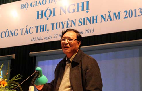 Tăng lệ phí tuyển sinh, rút ngắn thời gian xét tuyển 2