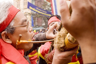Lửa thiêng Thị Cấm 3