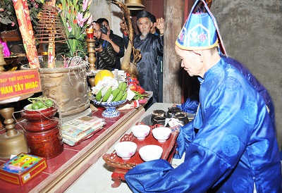 Lửa thiêng Thị Cấm 6