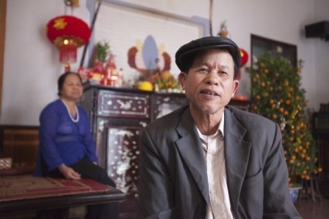 Quan họ ngửa nón nhận tiền: Nhỏ và không nhỏ! 1 Quan họ ngửa nón nhận tiền: Nhỏ và không nhỏ! 1