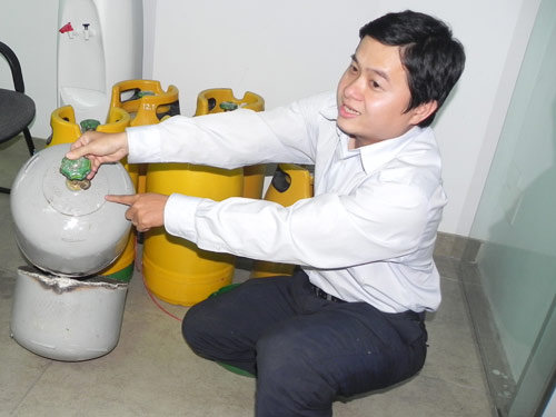 Gas giả tràn lan 1