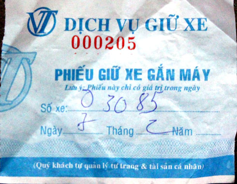 'Chặt chém' giá trông xe trong ngày Xuân 3