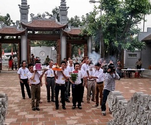 Về làng đệ nhất “vít đầu thiên hạ” 1