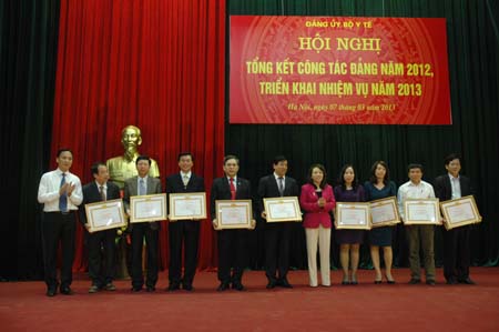 Đảng ủy Bộ Y tế tổ chức Hội nghị tổng kết công tác Đảng năm 2012 và triển khai nhiệm vụ năm 2013 2 Đảng ủy Bộ Y tế tổ chức Hội nghị tổng kết công tác Đảng năm 2012 và triển khai nhiệm vụ năm 2013 2