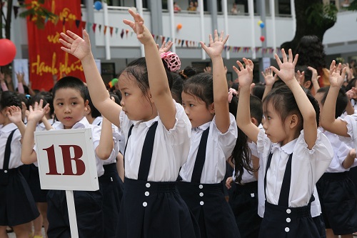 “Heo vàng” chen chân vào lớp 1 1