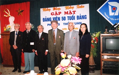 DS. Trần Ngọc Bảy, người cán bộ ưu tú của ngành dược 2 DS. Trần Ngọc Bảy, người cán bộ ưu tú của ngành dược 2