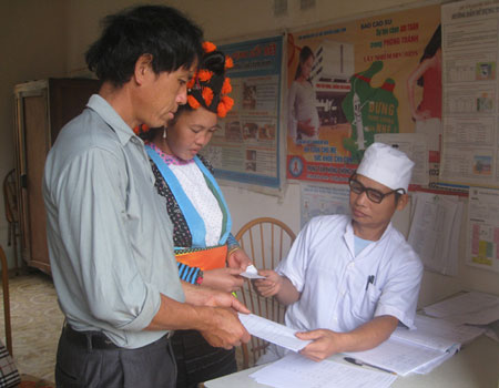 Phát thừa hơn 10.000 thẻ BHYT, vì sao? 1