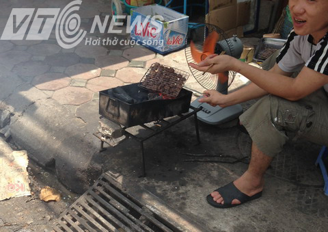 'Rợn tóc gáy' bún chả 20.000 đồng 1