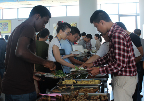 Đảo lộn sinh hoạt vì nắng nóng 1