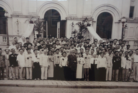 Triển lãm những tài liệu quý về Chủ tịch Hồ Chí Minh 7