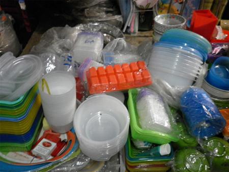 Hiểm họa nhiễm độc từ hộp đựng thức ăn 1