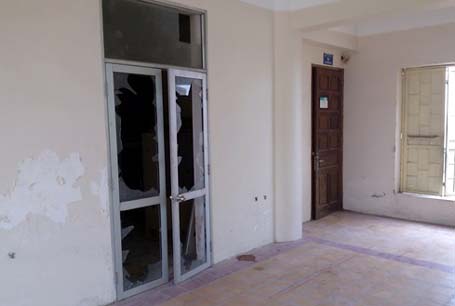 Cảnh sát quây kín ĐH Quốc gia Hà Nội bắt đối tượng quậy phá 2