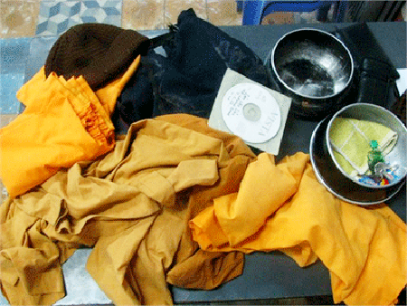 Sư giả - Vấn nạn “đánh cắp lòng từ bi” 1