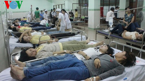 Hàng loạt công nhân nhập viện sau ăn trưa 1