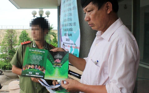 Bắt quả tang Miss ITgo VN bán vé mời in dấu chìm Trung Quốc 3