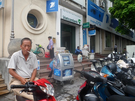 Bất chấp luật, vi phạm vẫn tràn lan 2