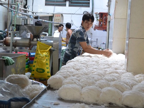 Công khai thông tin cơ sở sản xuất bún có hóa chất độc hại 1 Công khai thông tin cơ sở sản xuất bún có hóa chất độc hại 1
