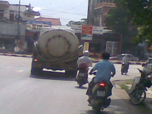 Sân bay Nội Bài xả thải đi đâu 2