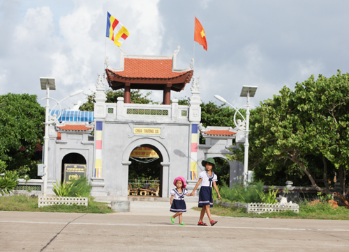 “Cột mốc tâm linh” nơi đảo xa!  1