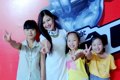 Gánh nặng tâm lý ngoài sân khấu của thí sinh The Voice Kids  2