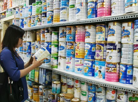 Vì sao phải dùng sản phẩm sữa với giá... trên trời?! 1