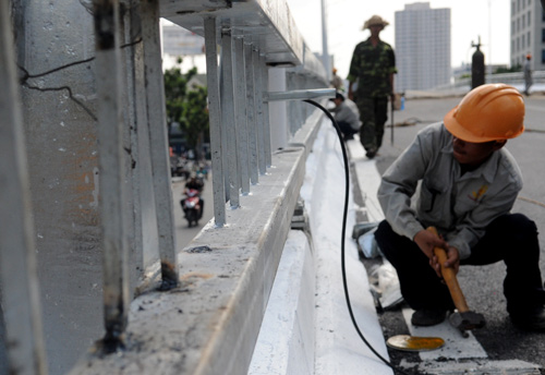 Cầu vượt dầm thép lớn nhất nước trước ngày thông xe 5 Cầu vượt dầm thép lớn nhất nước trước ngày thông xe 5