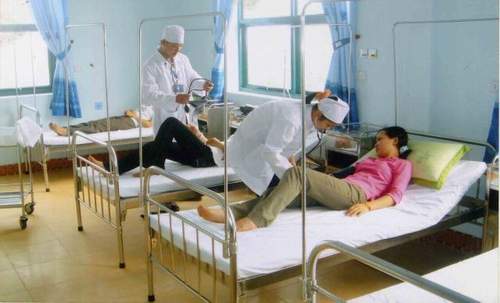 Thực hiện đồng bộ nhiều giải pháp giảm tải bệnh viện 1