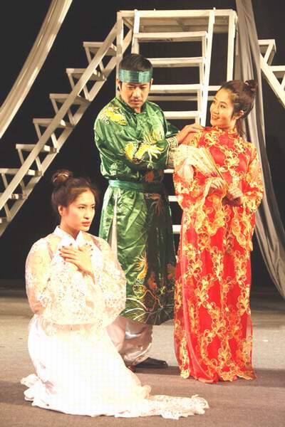 Kịch hình thể - Thực trạng và... ảo tưởng 1