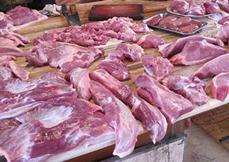 hình ảnh  Món ăn món ăn Ẩm thực thịt bò miếng bò hầm Nấu ăn thịt  sống Thô chiên Frisch Hưởng lợi từ bảng gỗ Xác thịt thịt nai thịt  đỏ