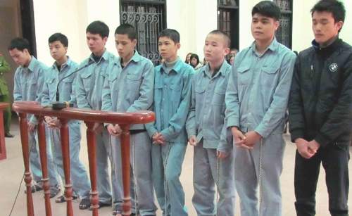 “Pháo đài” lung lay!? 1