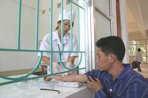 50 năm đồng hành cùng người bệnh 1