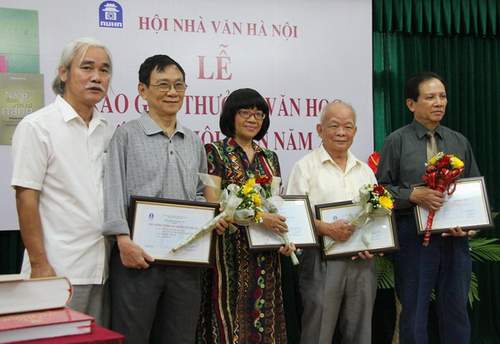 Giải thưởng Hội Nhà văn Hà Nội 2013 1