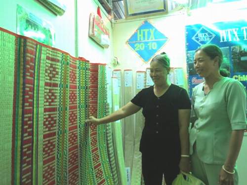 Chợ chiếu “âm phủ” 2