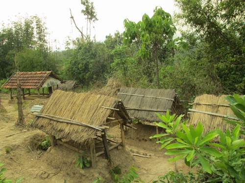 Về làng Tây Nguyên... 3