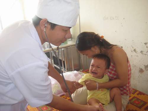 Nhiều giải pháp giảm tải BV, nâng cao chất lượng KCB 2 Nhiều giải pháp giảm tải BV, nâng cao chất lượng KCB 2