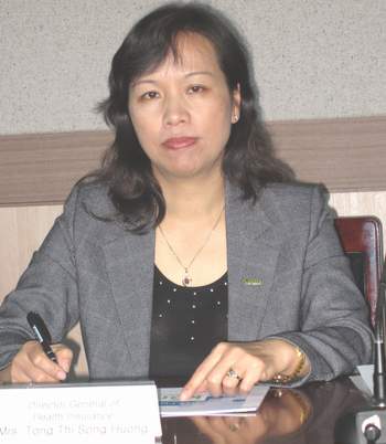 Nhiều giải pháp “hút ”người dân tham gia BHYT 1