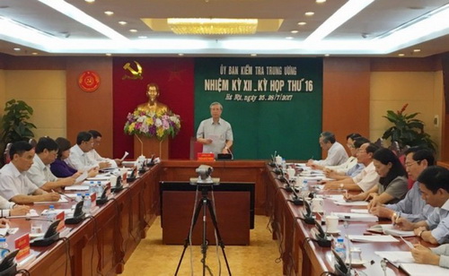 Tại Kỳ họp 16, Ủy ban Kiểm tra Trung ương đã xem xét, thi hành kỷ luật một số cán bộ. Tại Kỳ họp 16, Ủy ban Kiểm tra Trung ương đã xem xét, thi hành kỷ luật một số cán bộ.
