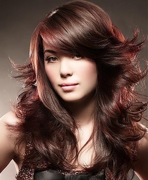 Những kiểu tóc giúp gương mặt thon gọn
