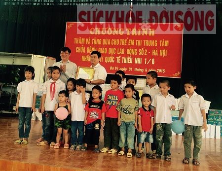 Giảm kỳ thị với trẻ nhiễm HIV