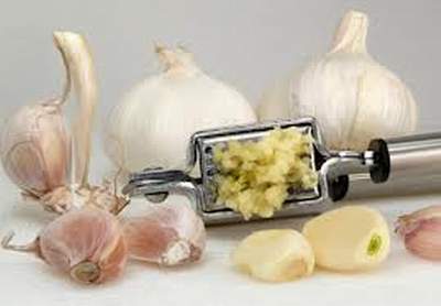 Ăn tỏi mỗi ngày có lợi gì?- Ảnh 2. Những ai không nên ăn tỏi?