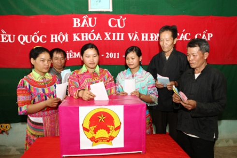 bau-cu-dai-bieu-QH