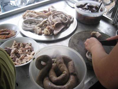 benh-thuong-gap-mua-le-hoi
