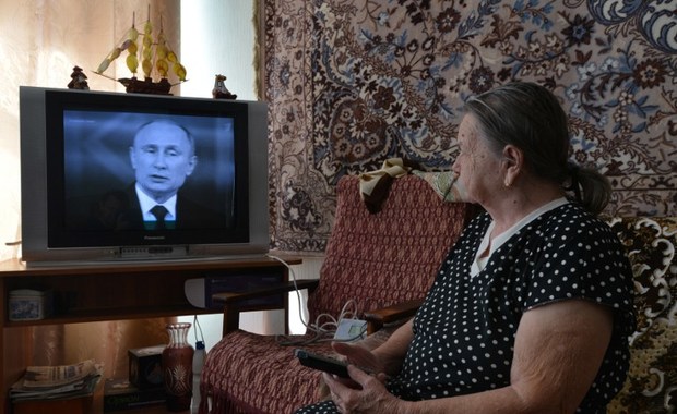 Ukraine bắt đầu cấm phim và chương trình truyền hình Nga từ tháng 3-2016 Ukraine-cam-TV-Nga