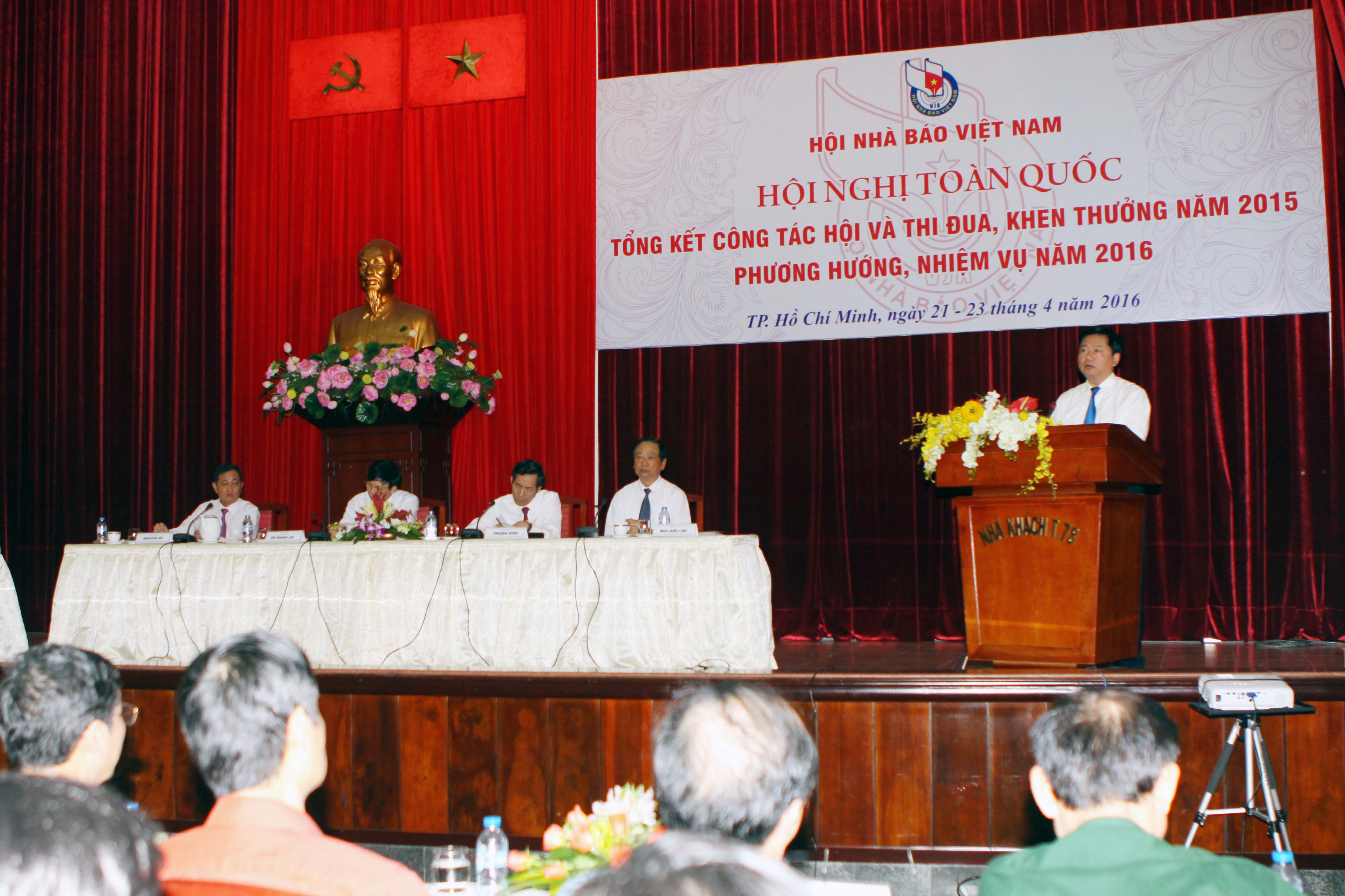 Toàn cảnh Hội nghị Hội nhà báo Việt Nam Hoi-nghi-Hoi-nha-bao-Viet-Nam-1
