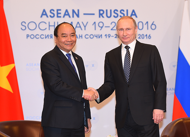 Tong-thong-Nga-Putin-tiep-don-Thu-tuong-Nguyen-Xuan-Phuc