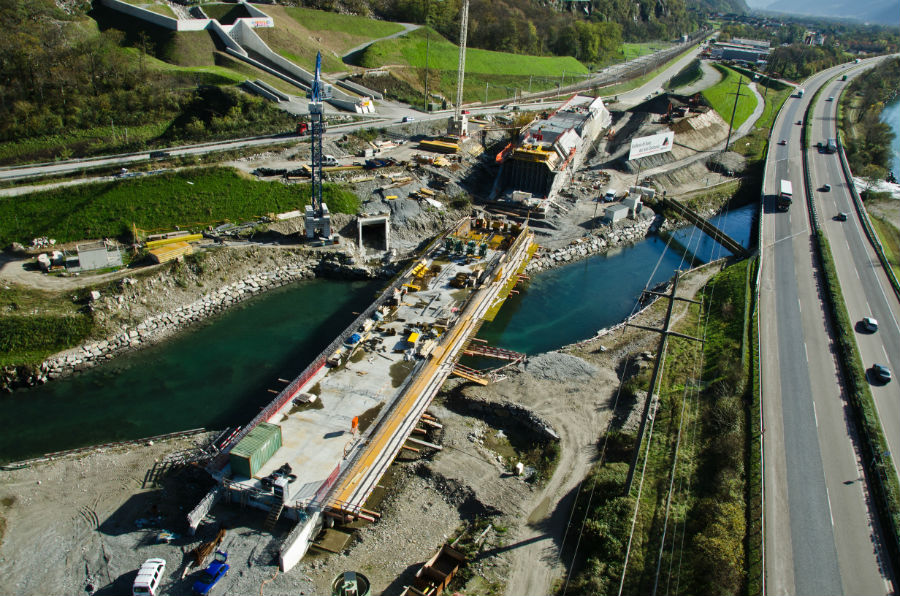 Duong-ham-xe-lua-dai-nhat-the-gioi